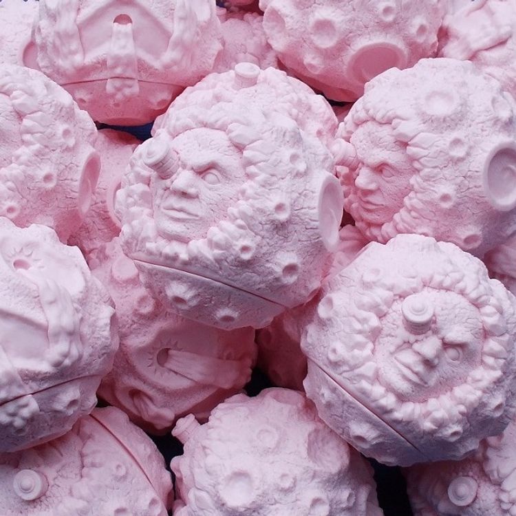 Bubblegum ooze ball by Zectron
