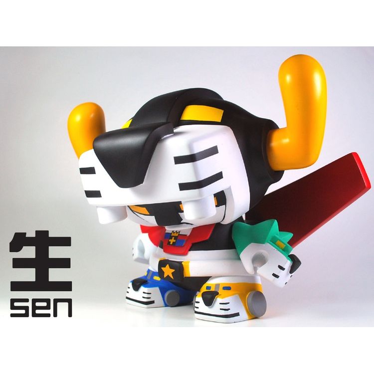 Voltron Dunny 8 inch by Sen