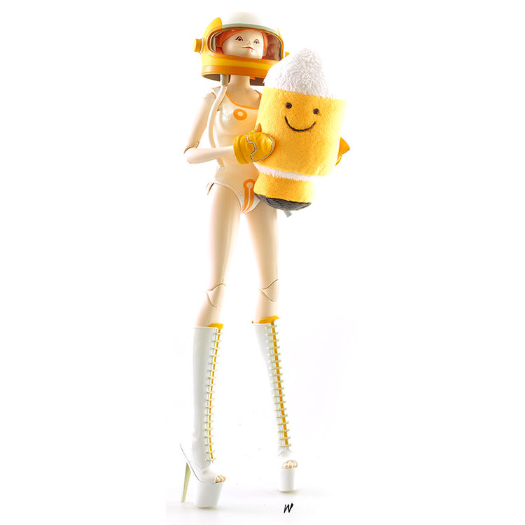 Gal Astronaut Isobelle + Sunbum by Ashley Wood