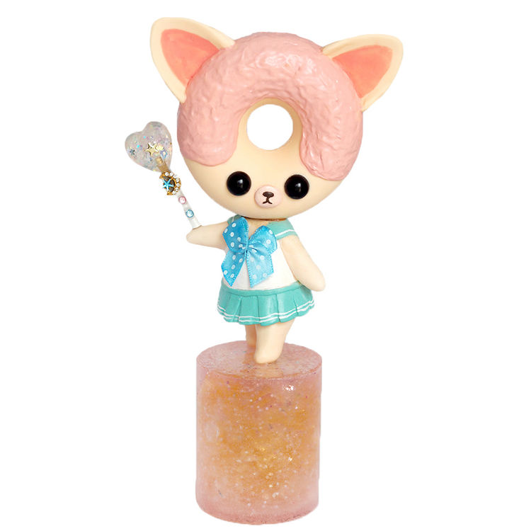 Magical Girl Donut Cat Crystal Stand (NYCC '16) by Eimi Takano