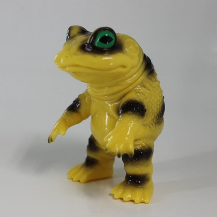 Keronga (ケロンガ) Yellow and Black by Noriya Takeyama