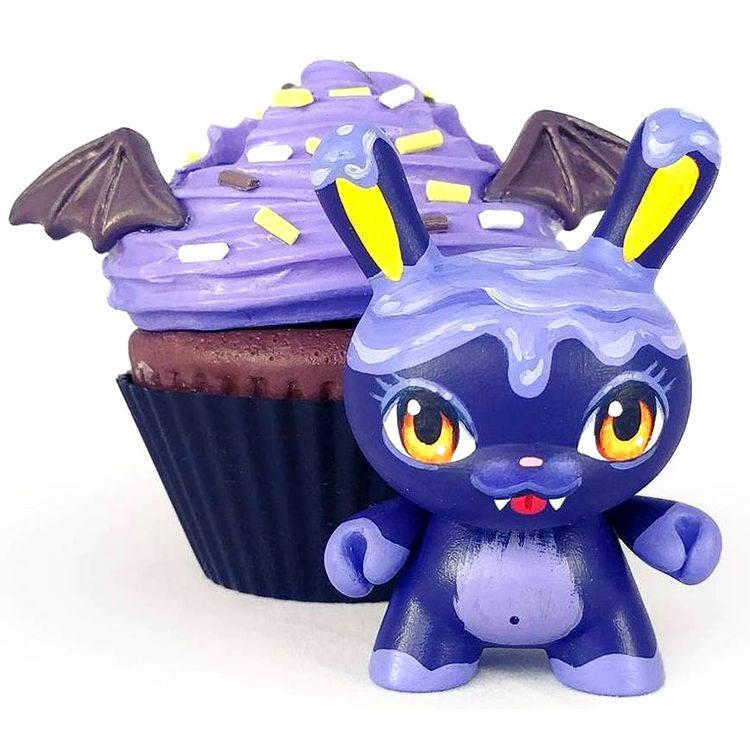Bat-Cake by MJ Hsu