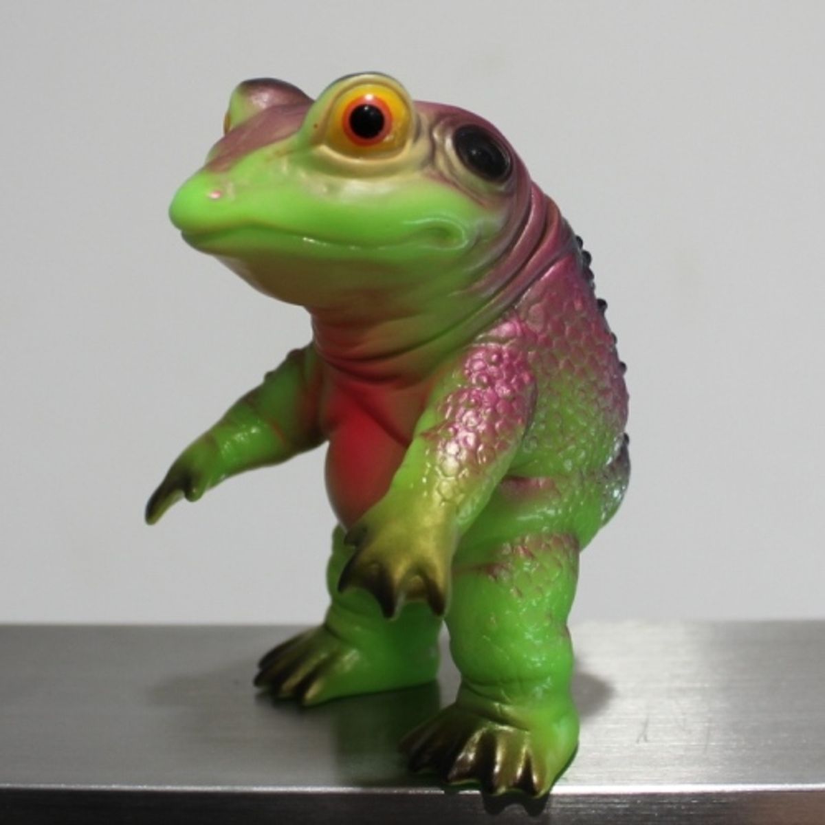 Keronga (ケロンガ) Green & Pink