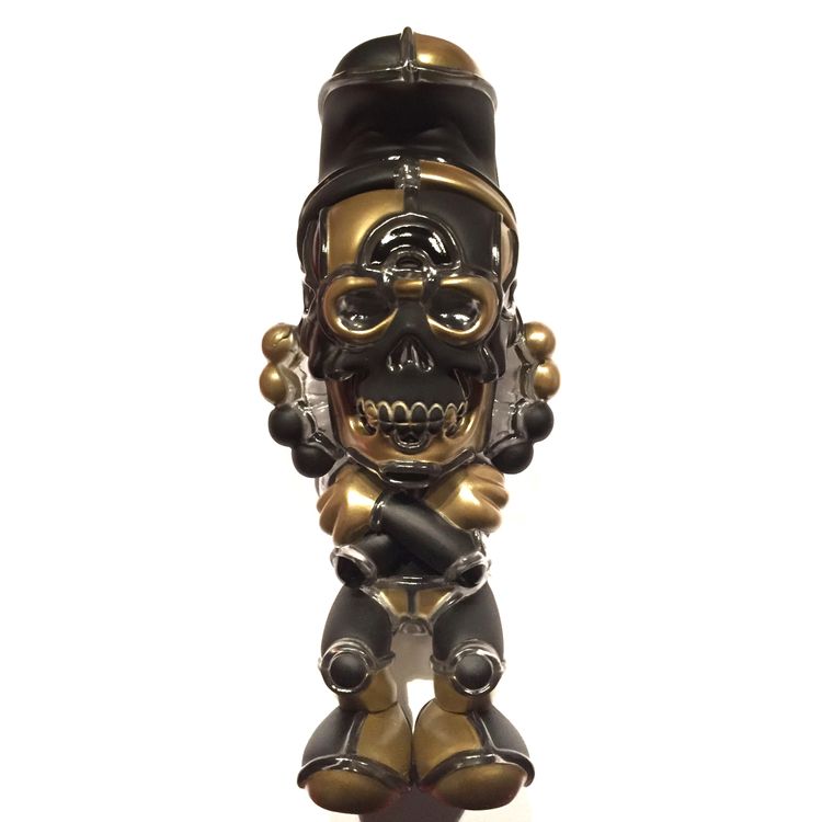 Deathsheads Smurk black matte/gold by David Flores