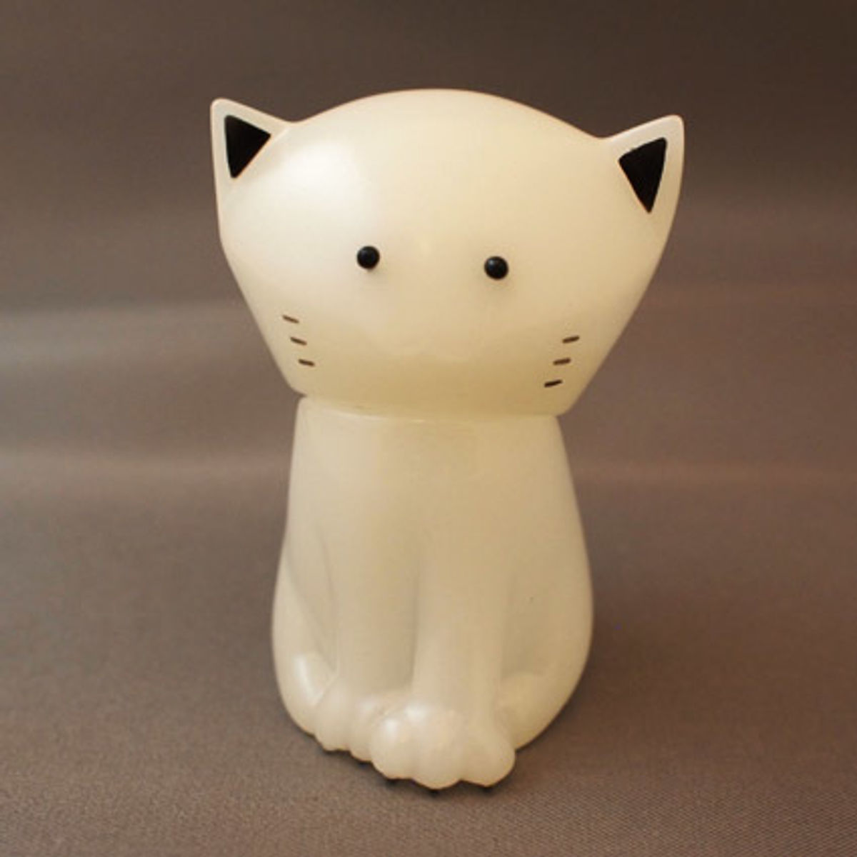 Mee - glow in the dark