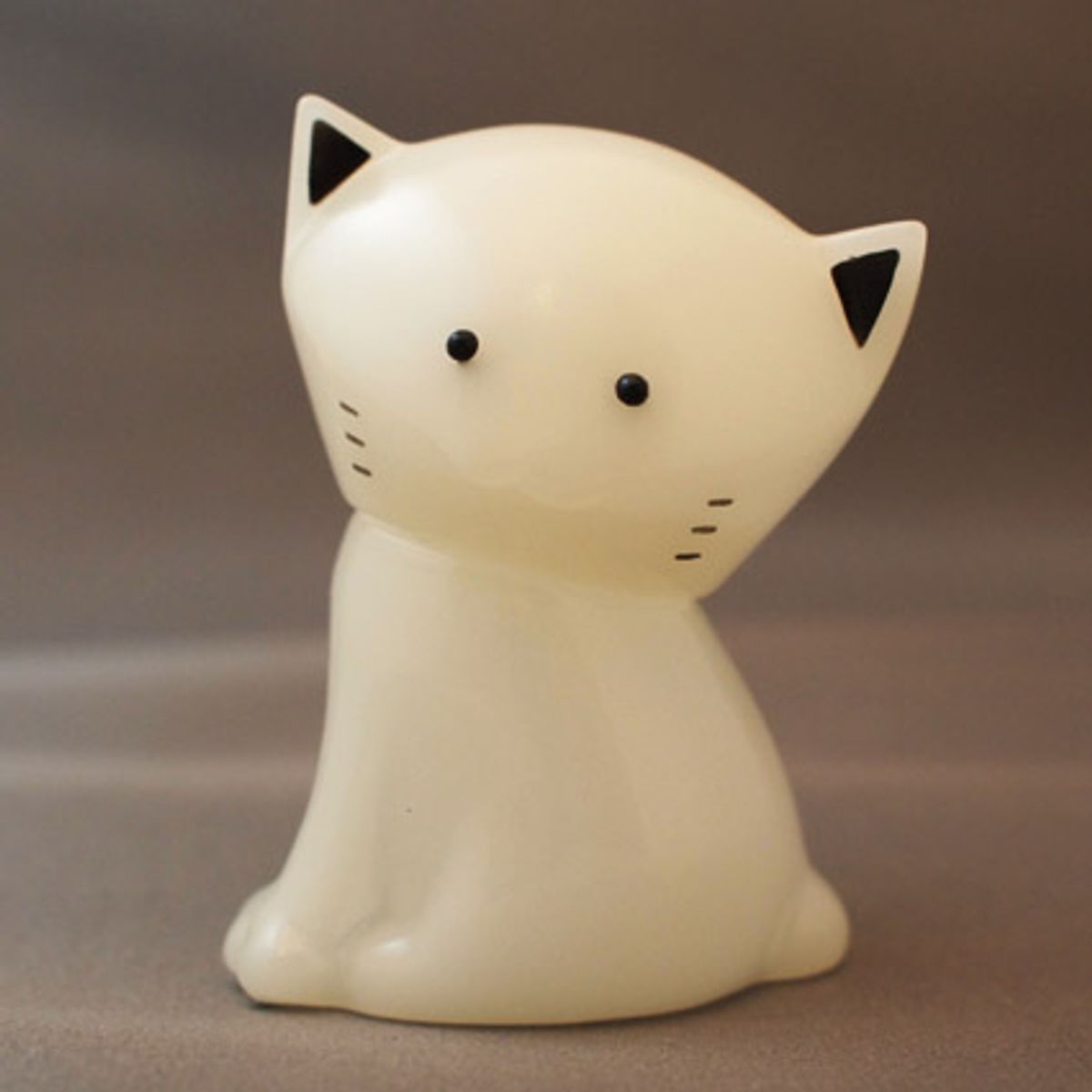 Mee - glow in the dark