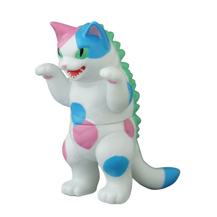 Blue & Pink Spotted Negora by Konatsu Koizumi