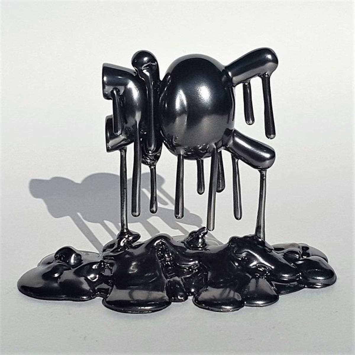 Black Chrome Puddle Dunny