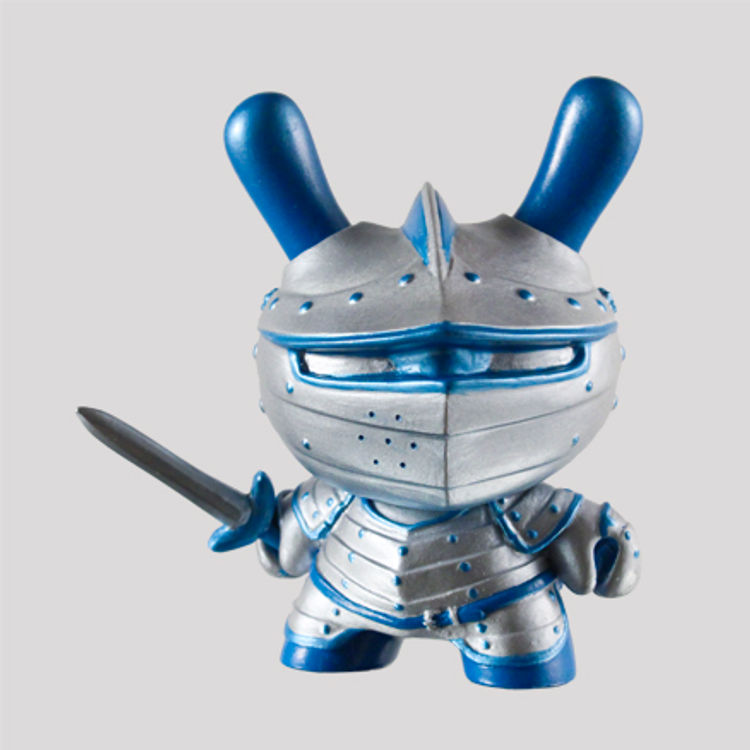 Winter Knight by Fiona Ng (darthasterisk)