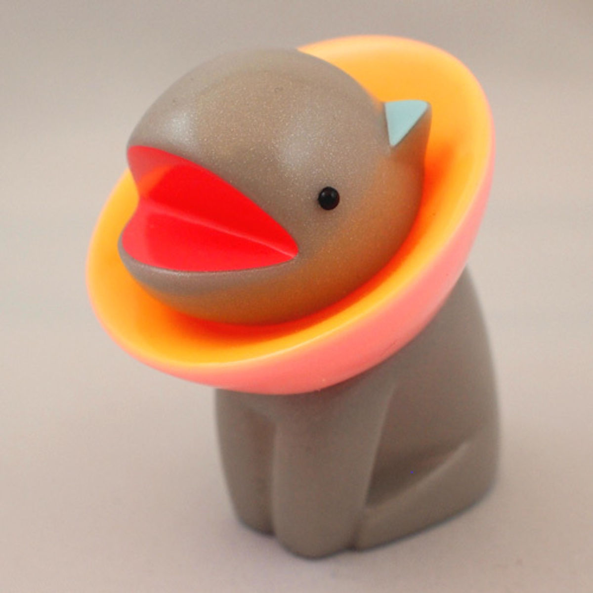 Parabola - Two Tone Pastel / Pearl Gray Body