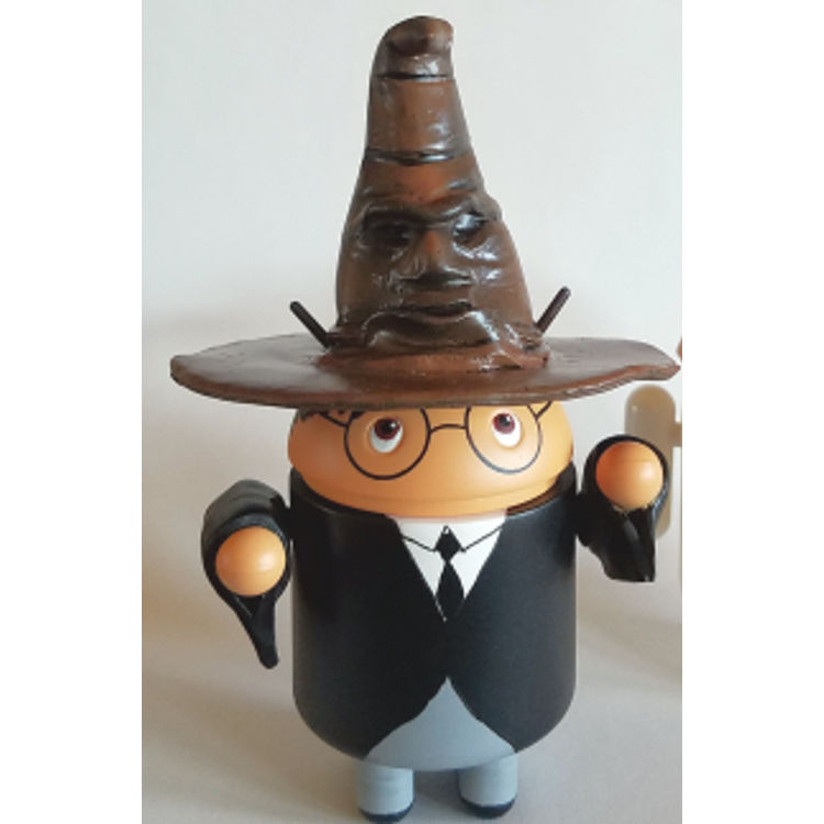 Harry Potter & The Sorting Hat by DMO