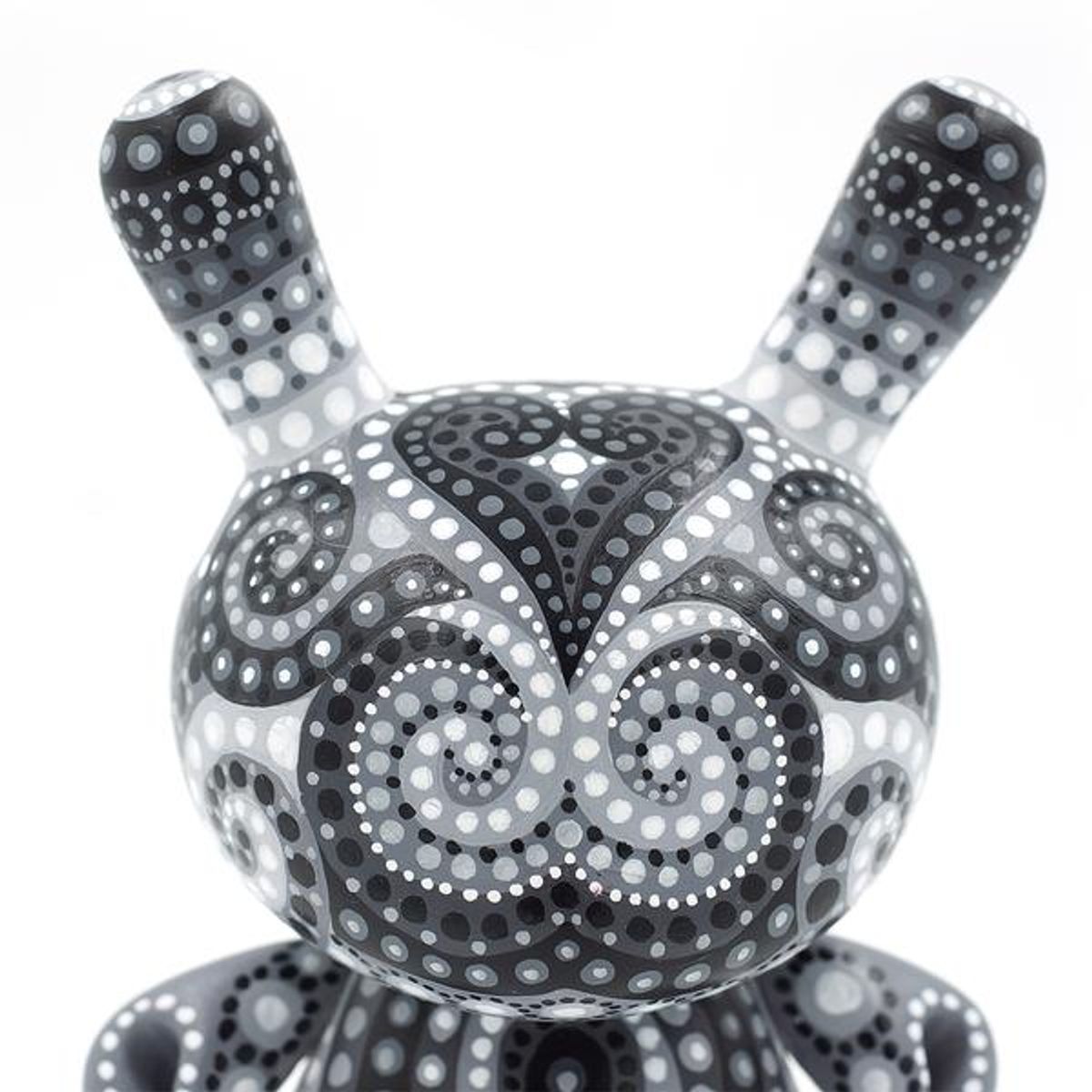 5" Black and White Dunny