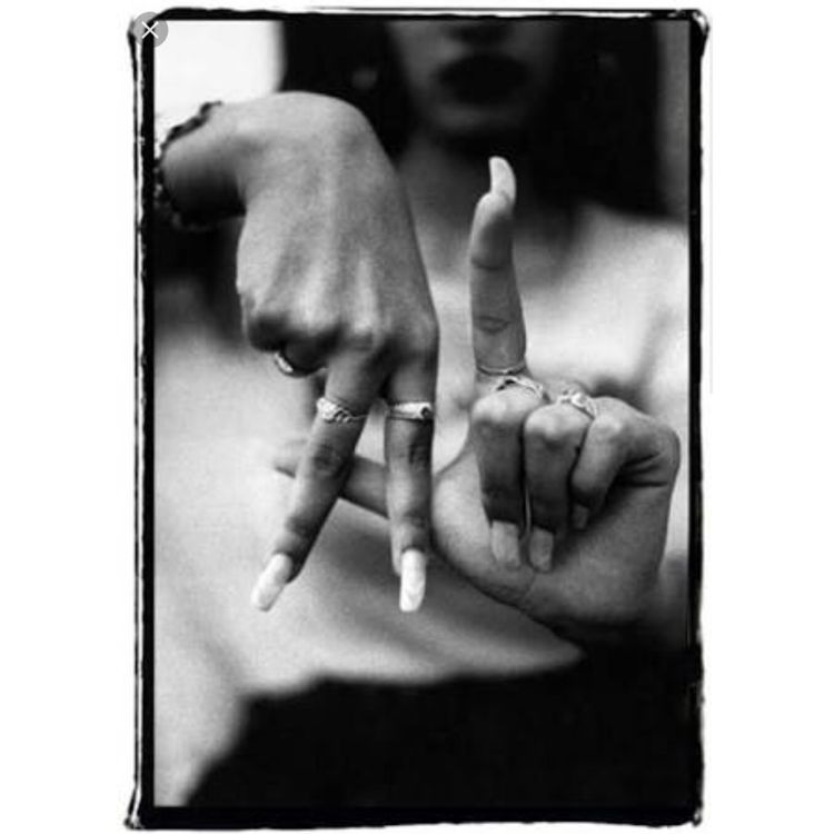 LA Fingers by Estevan Oriol