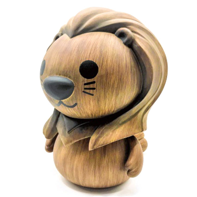 Wood Merlion by Great Twins