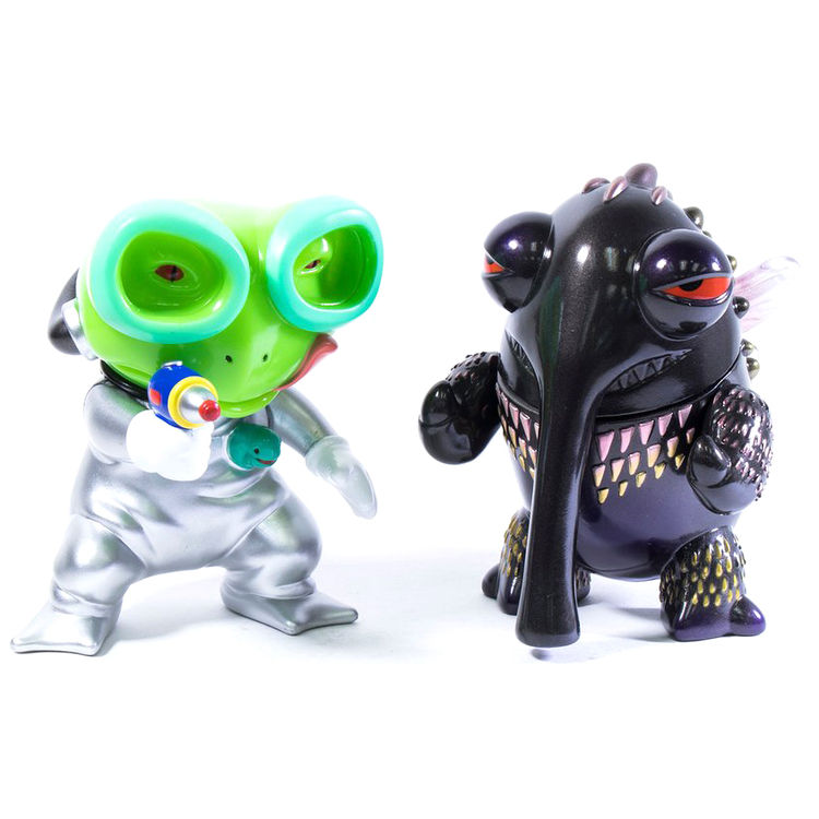 Frog versus Mos by William Tsang