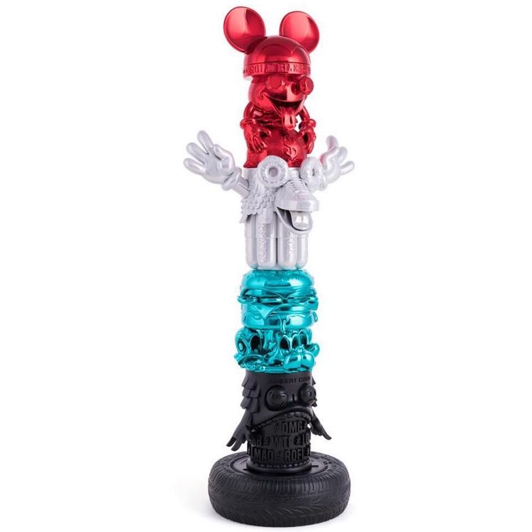 Red, White & Blue 1492 : The Totem by Fidia Falaschetti