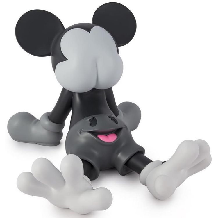 Multigrey Matte Lazy Freaky Mouse by Fidia Falaschetti