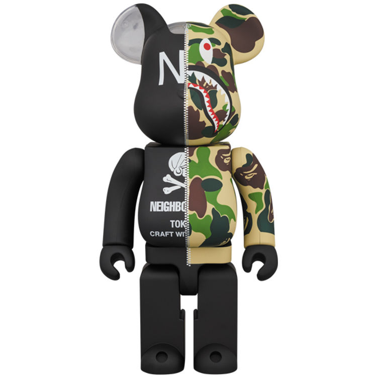 400% Neighborhood X Bape Camo Shark Be@rbrick by BAPE (A Bathing Ape)