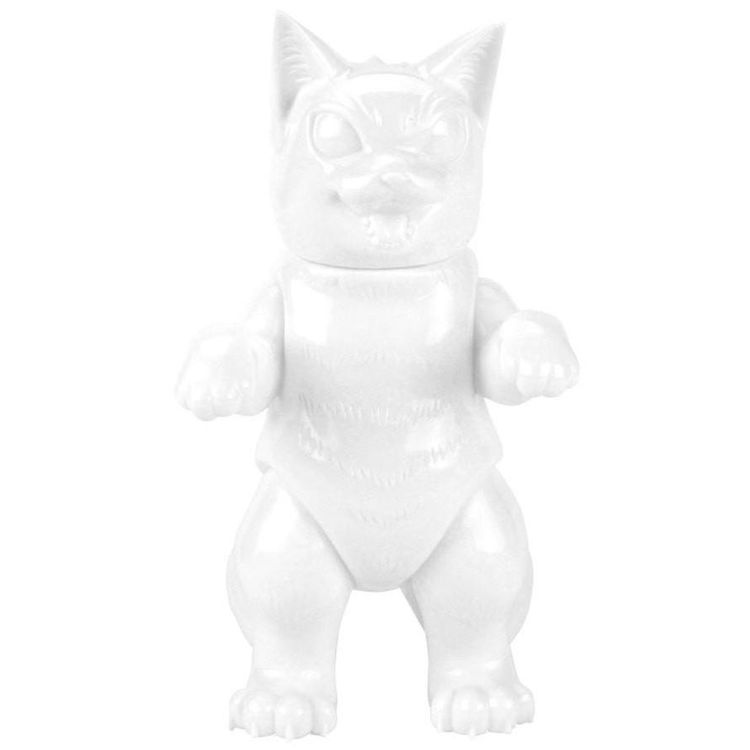 White/DIY Daioh Negora by Konatsu Koizumi