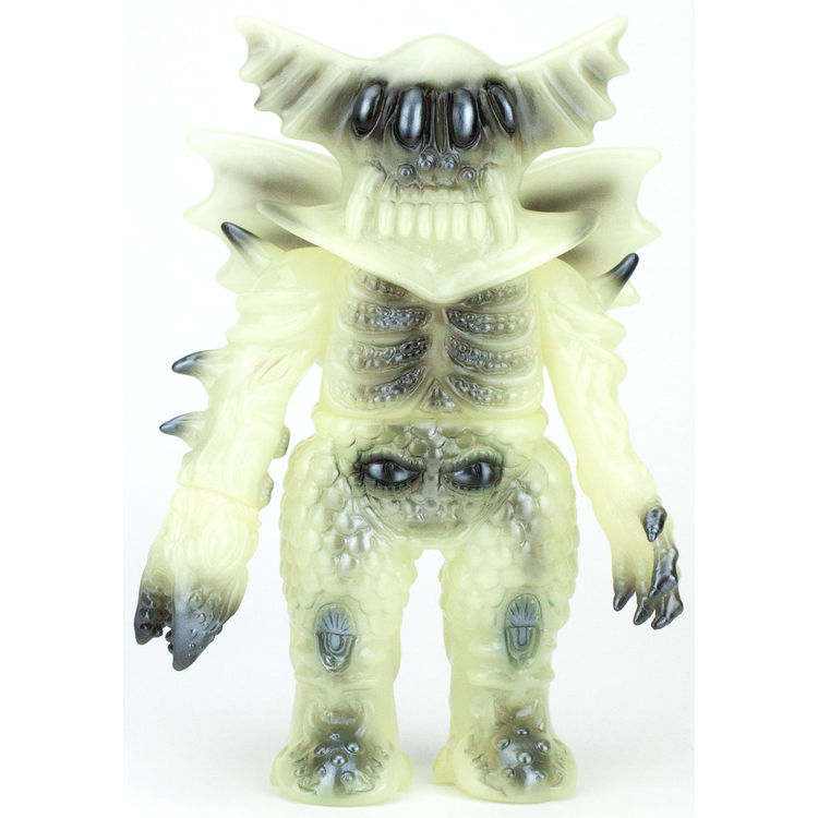 Black & Yellow Glow Arakus by Magitarius