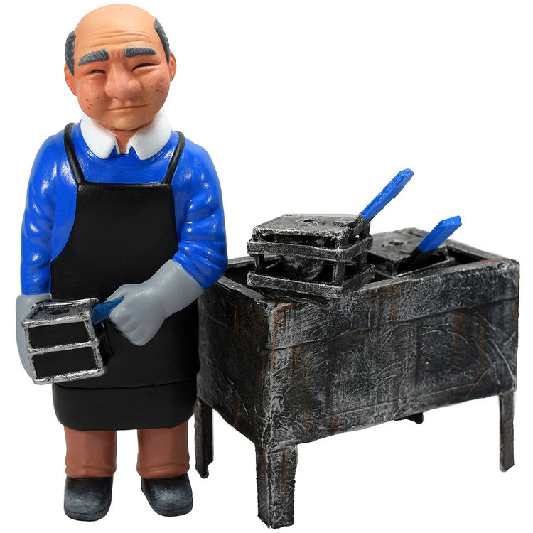 Sofubi-man Real Type with Casting Table by Mark Nagata
