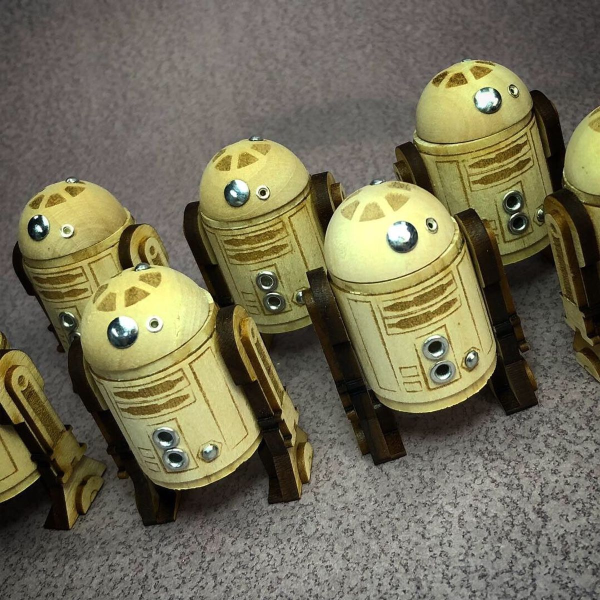 STAR WOOD : WOO-D2 Figure