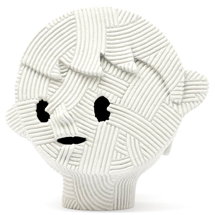 White Maru-Face by En Iwamura