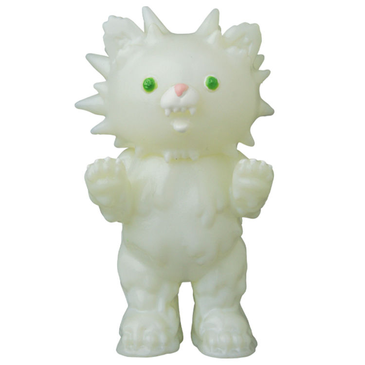 White Curio by Instinctoy (Hiroto Ohkubo)