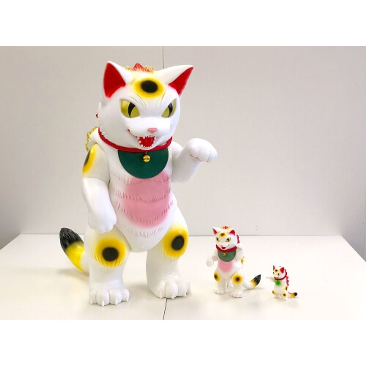 24" Jumbo Artist Monsters Negora