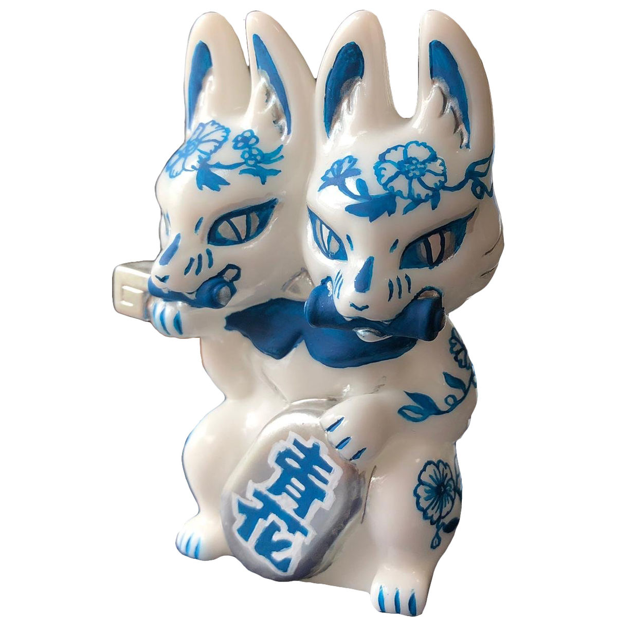 BLUE AND WHITE PORCELAIN TWO-HEADED FOX