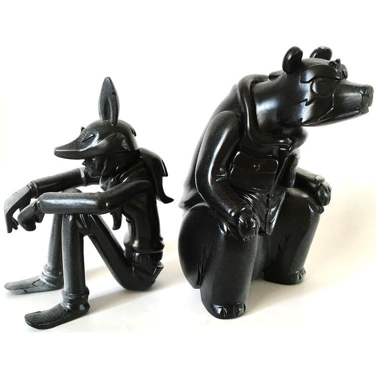 Black Foxy & Xin by Wetworks (Carlo Cacho)