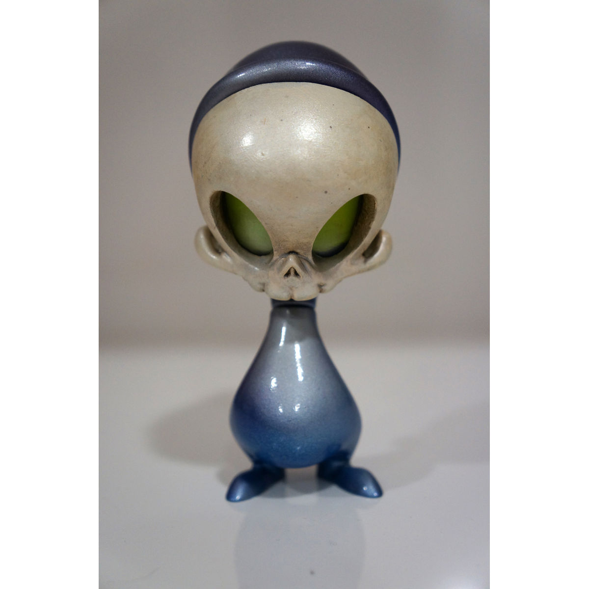Silver Blue Skelve