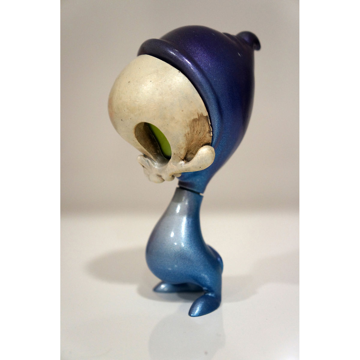 Silver Blue Skelve