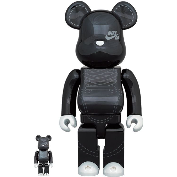 100% + 400% 2020 Black Nike SB (Set) by Medicom