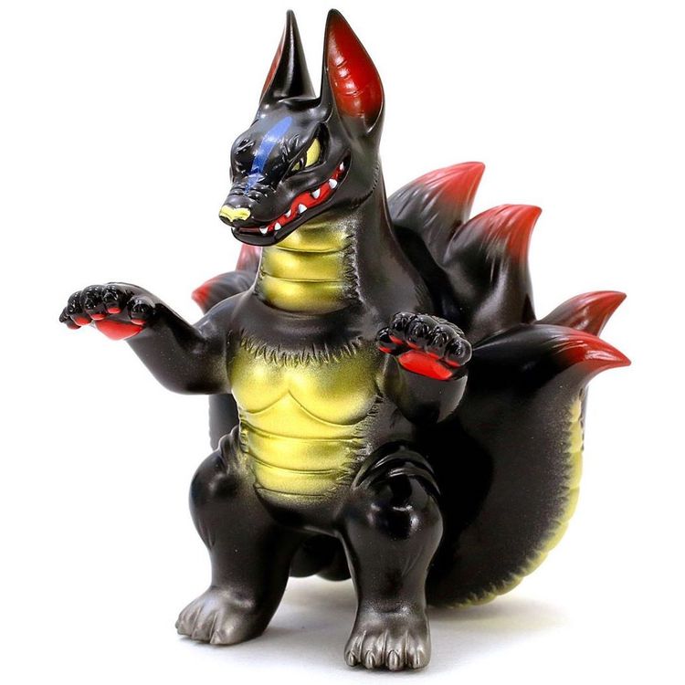 Black Fox Kyubiro by Konatsu Koizumi