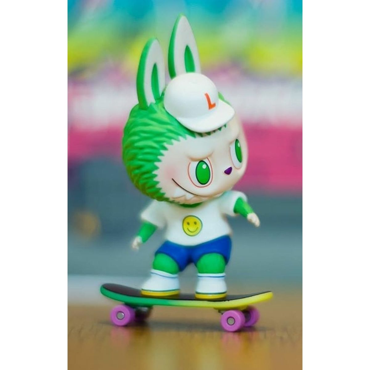 Skateboard Labubu