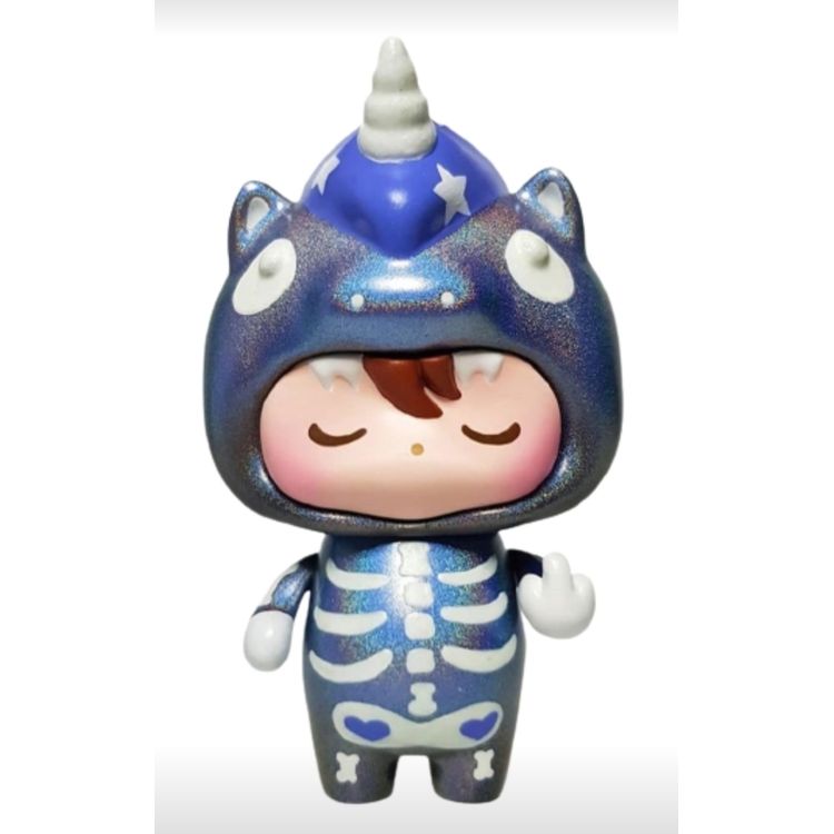 GID Skeleton Quay by Kik Toyz