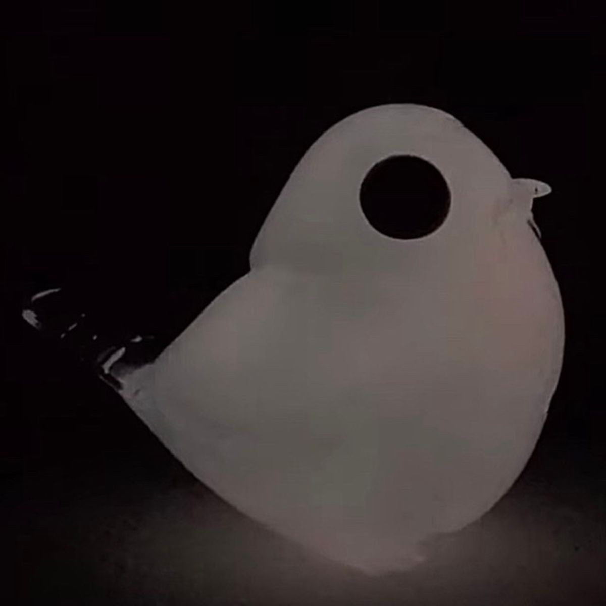 White glow peach jumbo robin