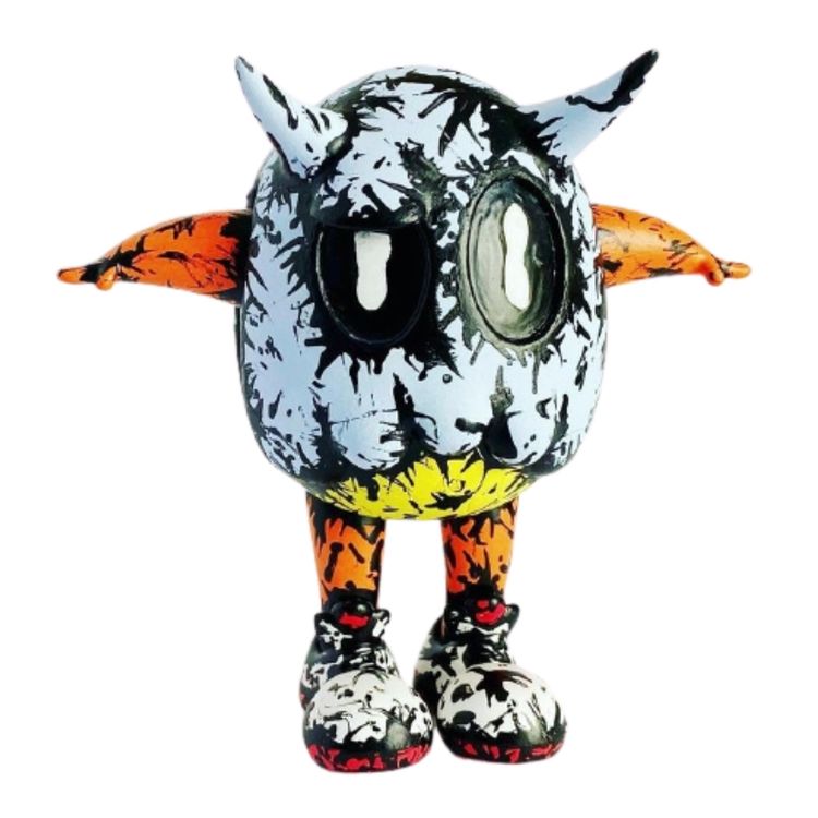 Eggie Custom by Fragile Freaks (Celipe Perroloco)