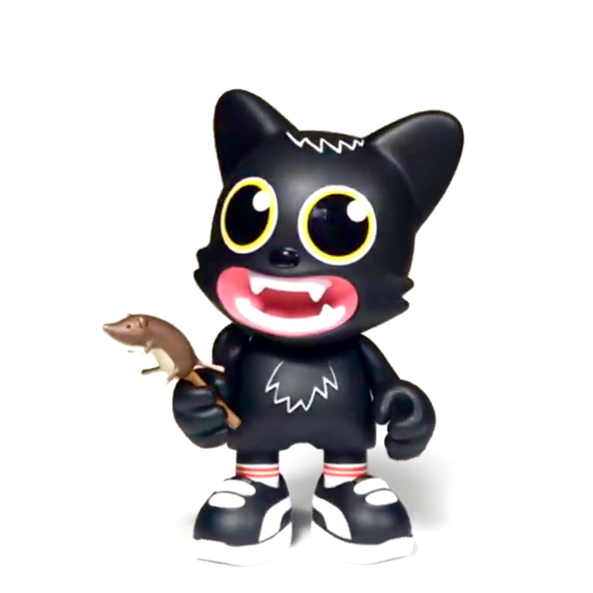 Fritz & his shrewmouse-On-a-stick