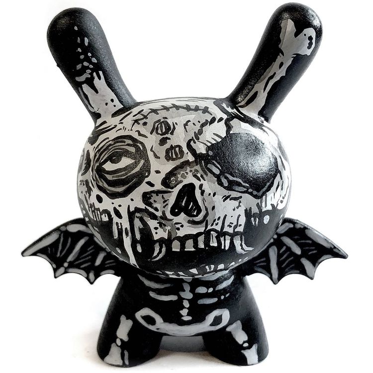 Broken Wing Dunny by Frank Mysterio