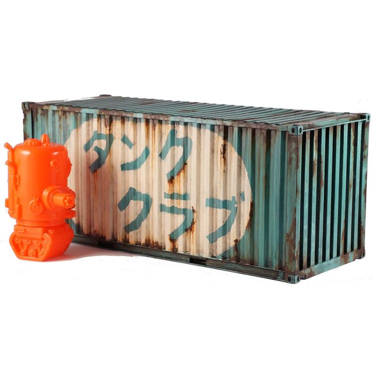Container Death Club : Tank Club by Klav (Kevin Derken)