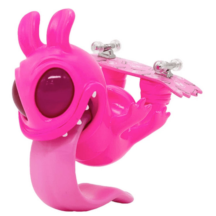 Pink Slam Hug Skateboarding by Nikopicto