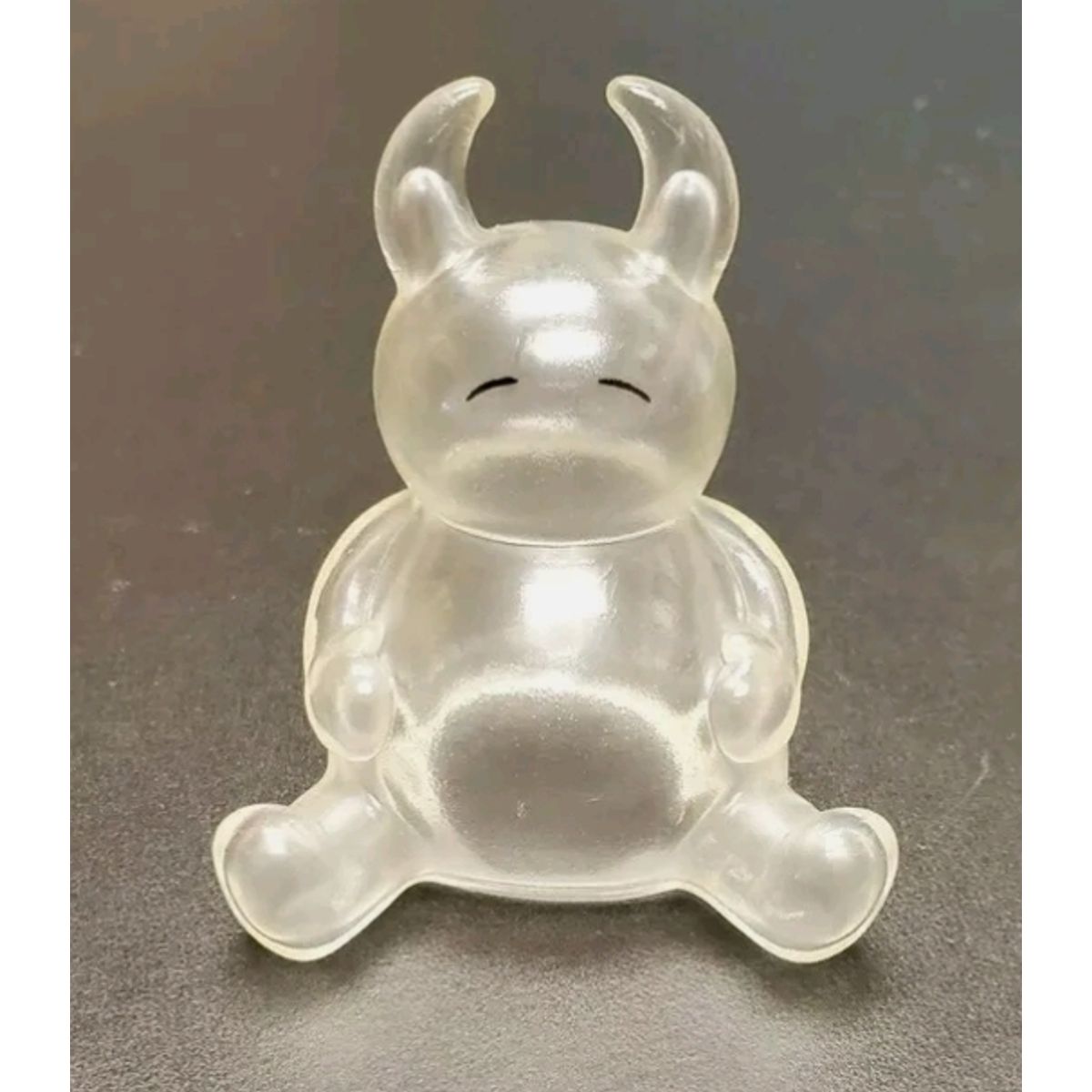 Sitting Uamou - Clear