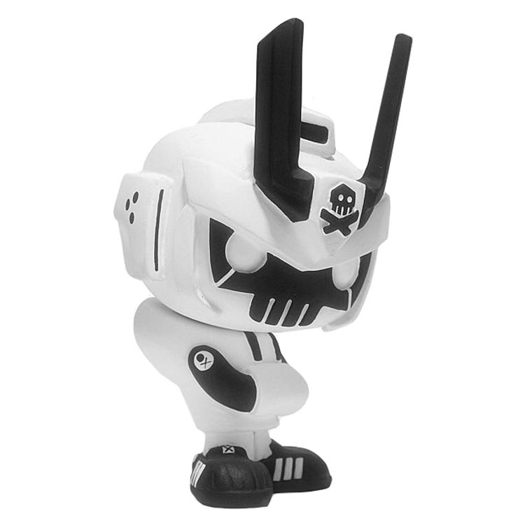 Forbidden TEQ63 White (ToyCon PH '19) by QUICCS