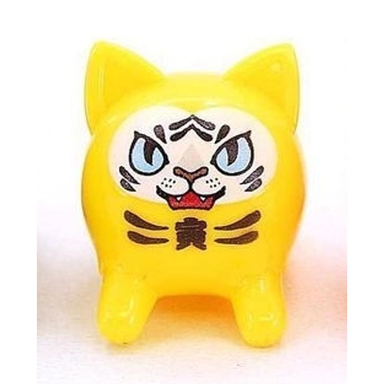 Yellow Tiger Daruma by Konatsu Koizumi