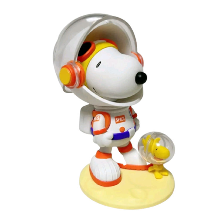 Astronaut Glory by POP MART