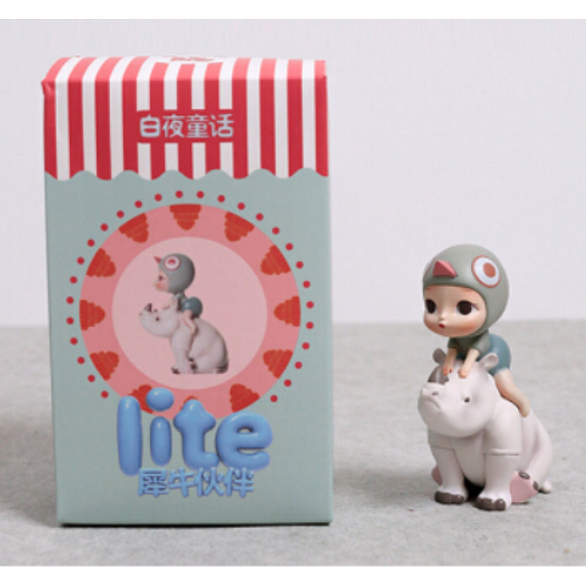 Rhinoceros's Friend Lite