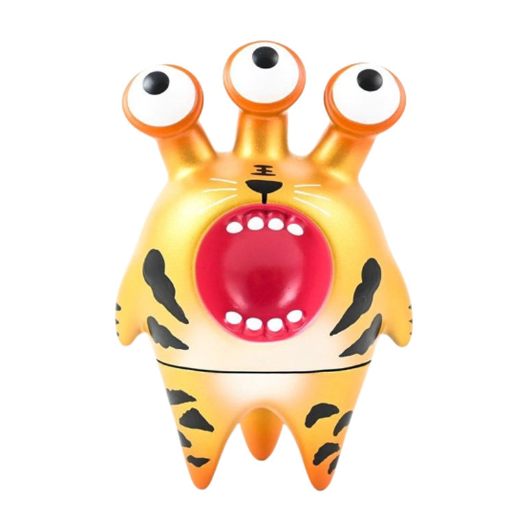 Golden Mouse Three Eyes Tooth by Robin Tang (Antics)