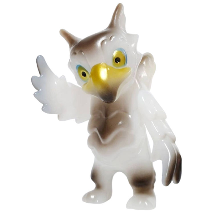 Clear Griffen by UkyDayDreamer